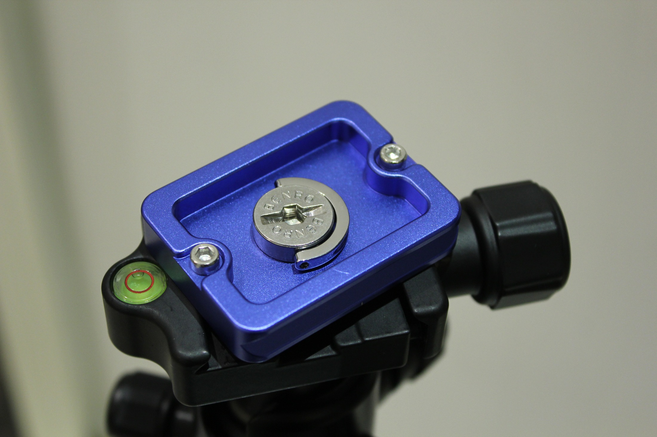 百诺if19c三脚架,百诺lt19三脚架