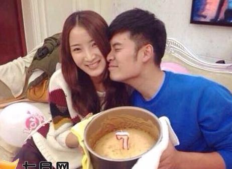 幸福不在乎是否嫁给初恋而在于是否嫁给爱情，陈赫和他就没做到