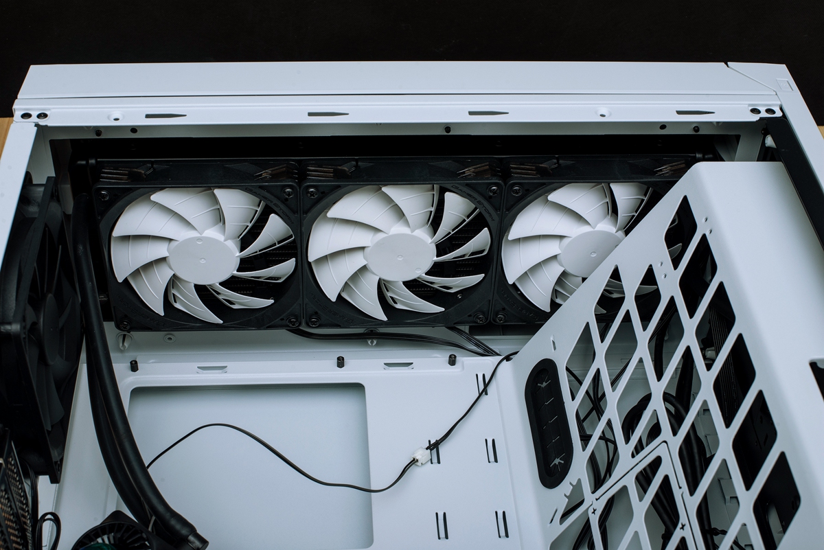 华硕电脑玩生化危机,华硕无畏15i生化危机