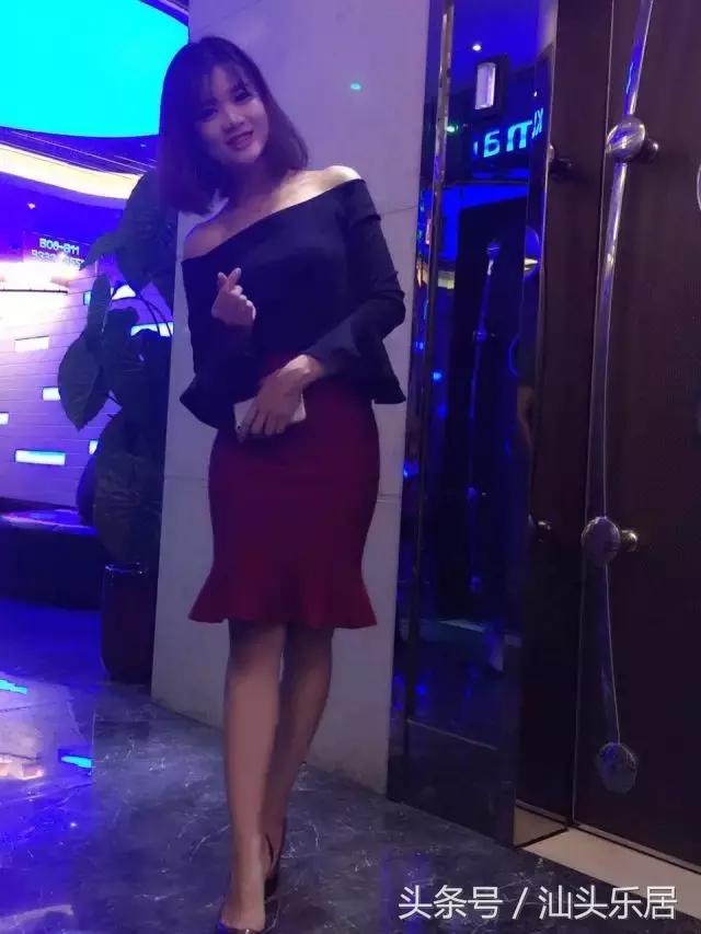 十二名美模，十二种风情，你来“选出”小公园的故事