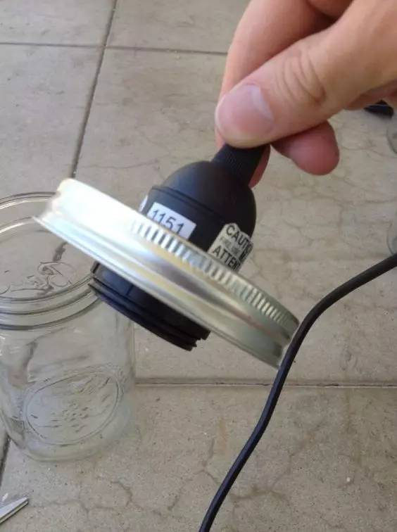 老干妈瓶子当茶杯会碎吗,老干妈瓶子是不是太浪费了