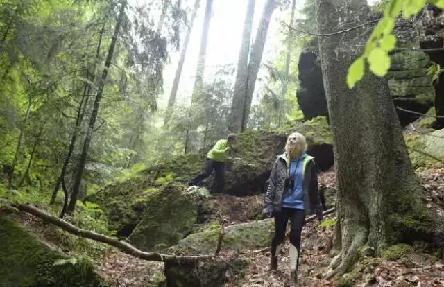 部队一般用什么品牌望远镜 (军用望远镜哪家最好用)