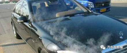 行驶中突然熄火发动机舱有冒烟,汽车行驶过程中冷却液故障灯亮了