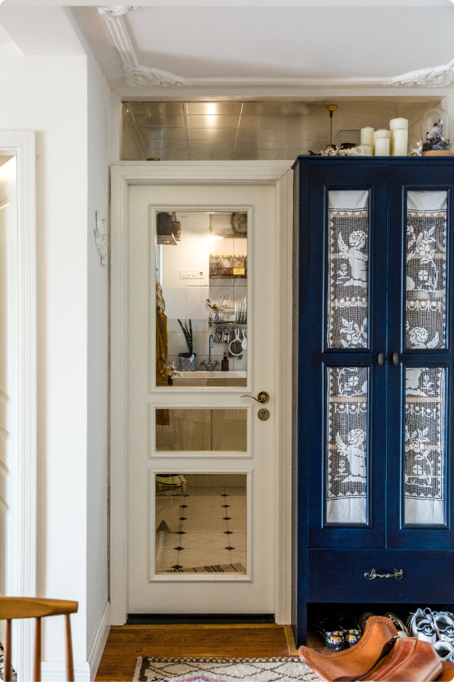 她凑来一堆二手家具,装了人生的第一套房子,关键还特别好看!