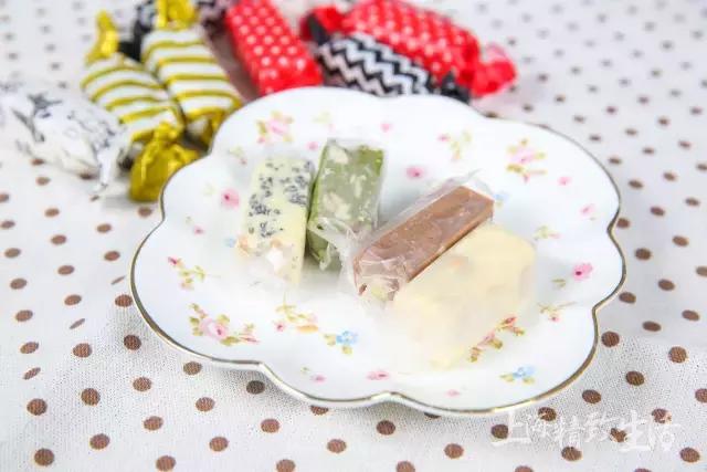 她用只卖7天的芝士条征服明星，如今带着纯手工的磅蛋糕降临魔都