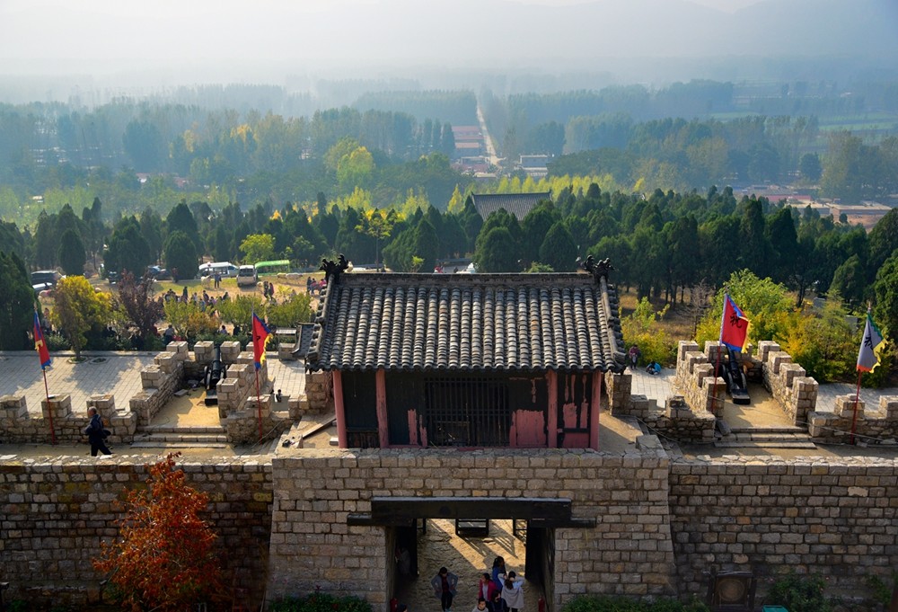 丑女夏迎春钟无艳,丑女夏迎春和钟无艳