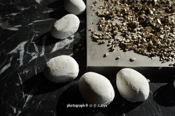 冬日的浪漫游山玩水泡温泉,又可以看雪又可以泡温泉的地方