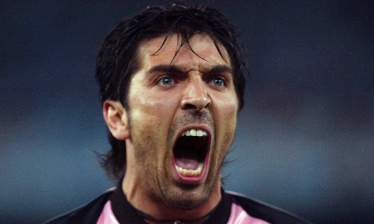 布冯一场扑出梅西七个球,布冯扑救vs纳瓦斯