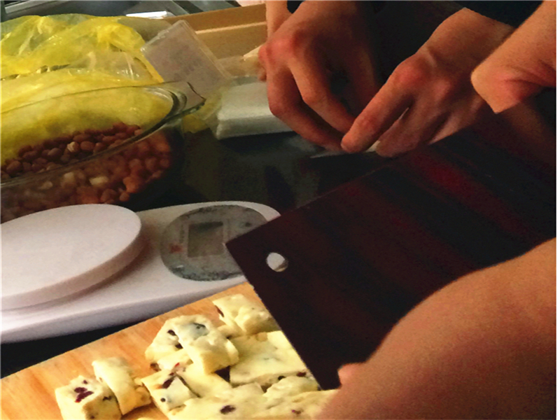 吃不完的奶粉做牛轧糖,做牛轧糖用什么奶粉好