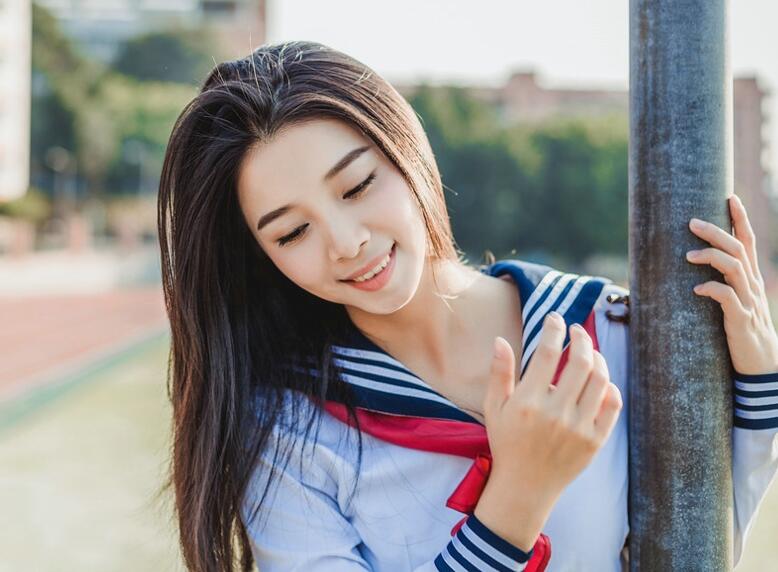 公公伺候我坐月子，和老公离婚后，我赡养公公十年，他送我四十万