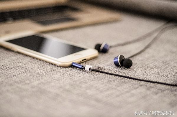 uiisii圈铁耳机,uiisii有线耳机音质怎么样