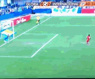 那些足坛精彩瞬间,梅西足球赛场上的搞笑瞬间