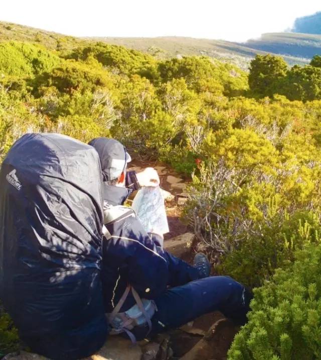 探路者斜挎包小包,探路者登山背包小包