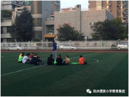 中国足球小将的胜利有多不容易,足球小将们风雨无阻