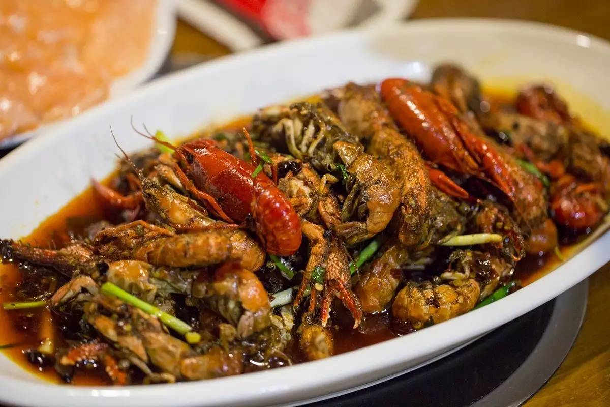 大连空运来的海洋馆，这家海鲜仓库简直是大海的搬运工对不起，你们的皮皮虾已经被我炒了