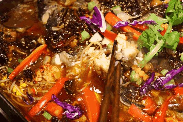 听说你在青岛五行缺鱼，八字欠烤？快来这家店就对了！