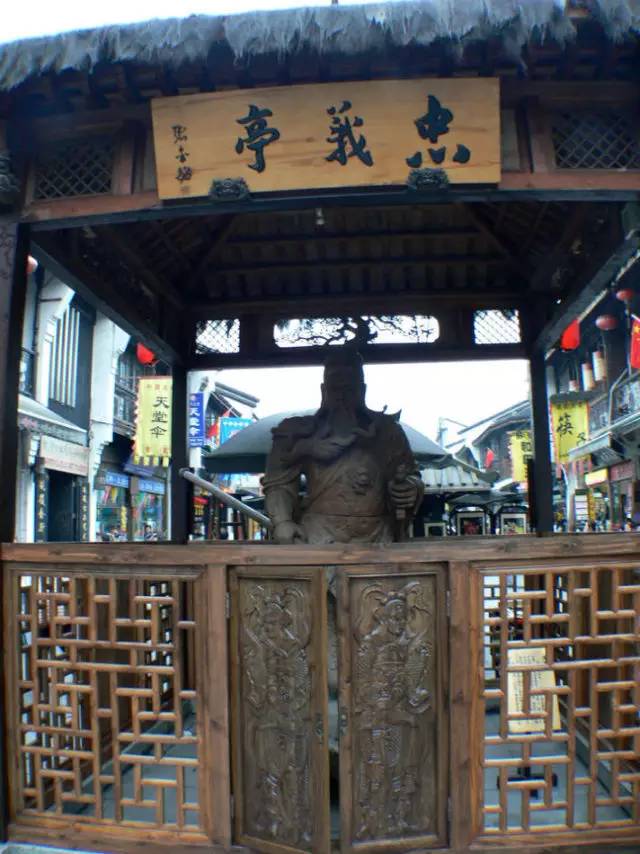 杭州南宋御街攻略视频,杭州十大景点南宋御街