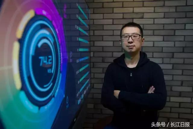 武汉这群人脑壳一定“坏”掉了!大家挤破头进BAT他们逆向而行