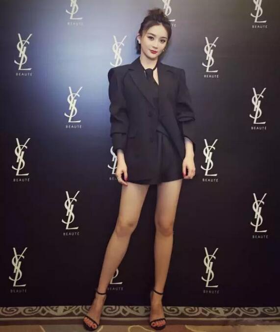 云巅之上简兮惊艳化妆出场,云巅之上简兮表演被肯定