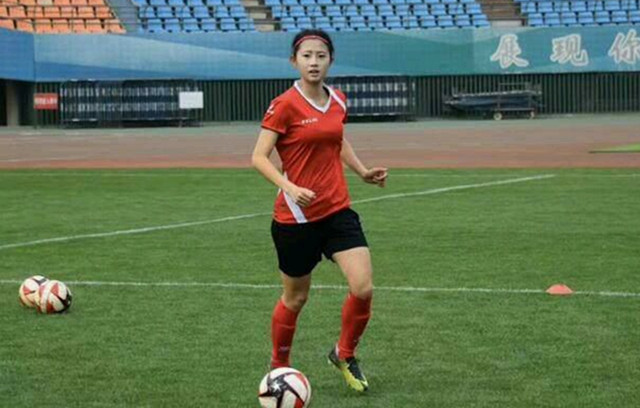 中国女足中的美女,中国女足高颜值女神