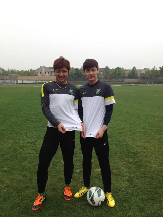 亚洲文化嘉年华陈伟霆张艺兴,张艺兴陈伟霆亚洲嘉年华