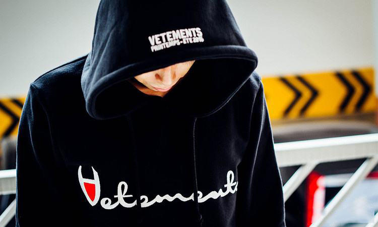 像你爱豆这样为Vetements痴狂
