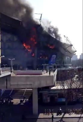 申花虹口足球场比赛,虹口足球场附近起火