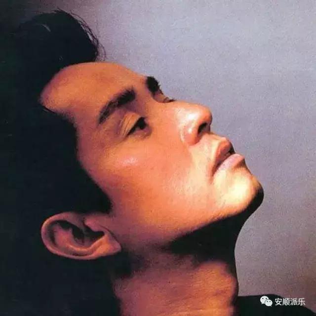 谭咏麟黄日华微博,谭咏麟黄日华踢足球