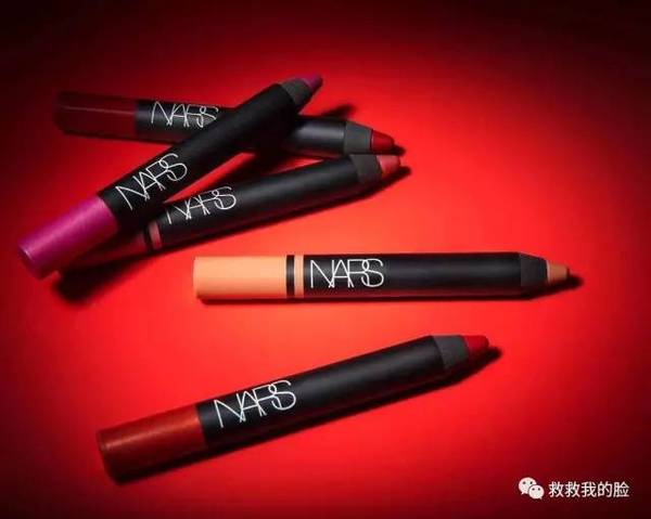 不是所有口红牌子都适合自己,不是所有人都适合哑光口红