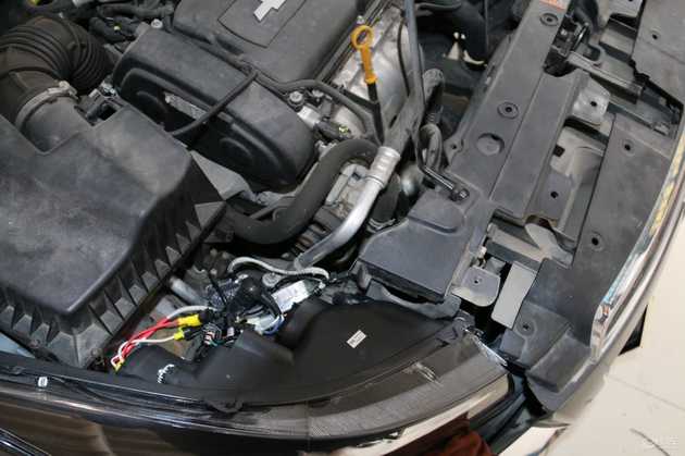 18科鲁兹大灯改装案例,雪佛兰18款科鲁兹改装led矩阵大灯