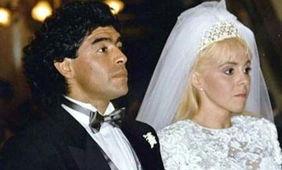 “混球”马拉多纳来华指导校园足球，网友称渣男又来“圈钱”了