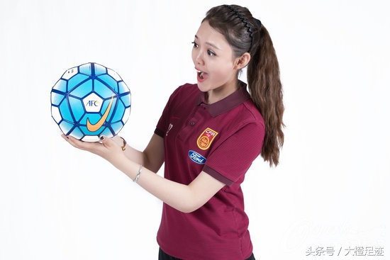 最新中国女足团体照,中国女足个人写真