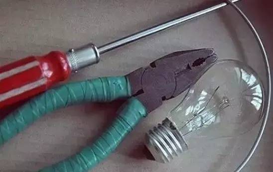 爱迪生发明电灯时，肯定想不到今天大家会这样玩丨壹起玩