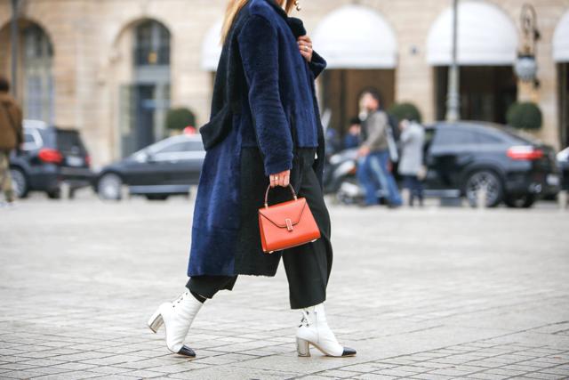 老婆生气要离婚怎么哄老婆开心,老婆生气老公不哄代表什么