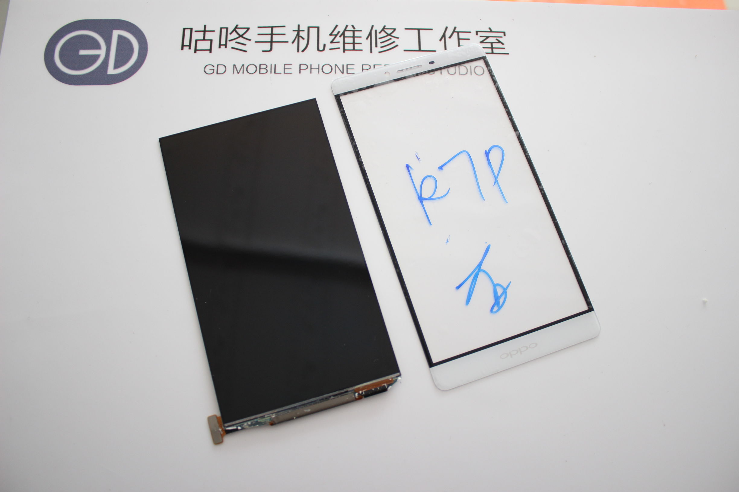 手机维修店手机屏幕更换注意什么,手机维修店不给换自带外屏的原因