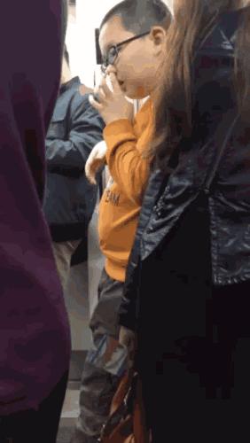 小伙子,这味道还地道吧?