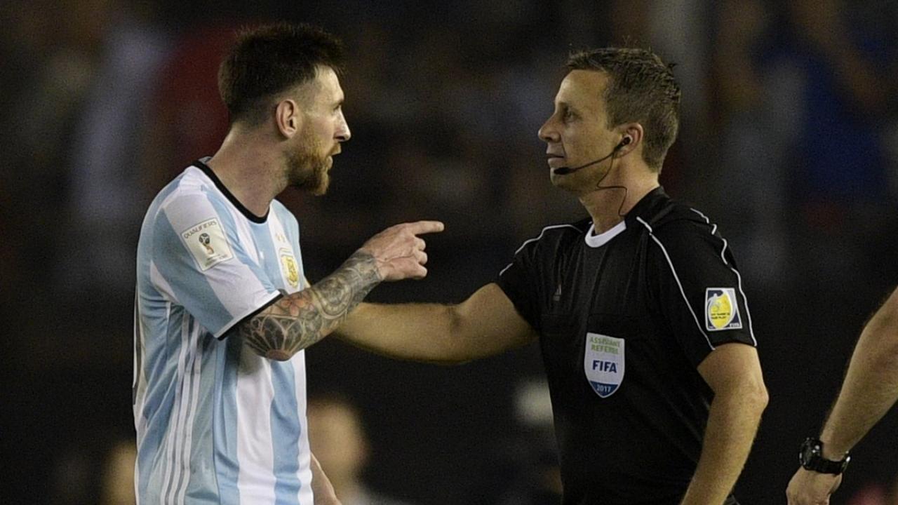 梅西退队风波马拉多纳,马拉多纳对梅西的处罚