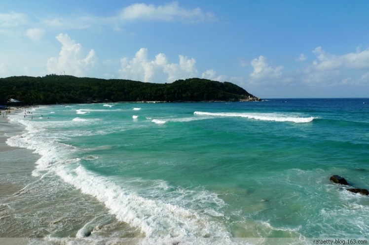 在孤独小岛上追蜥蜴、为岛民演奏音乐、玩浮潜、品冰咖啡，好享受