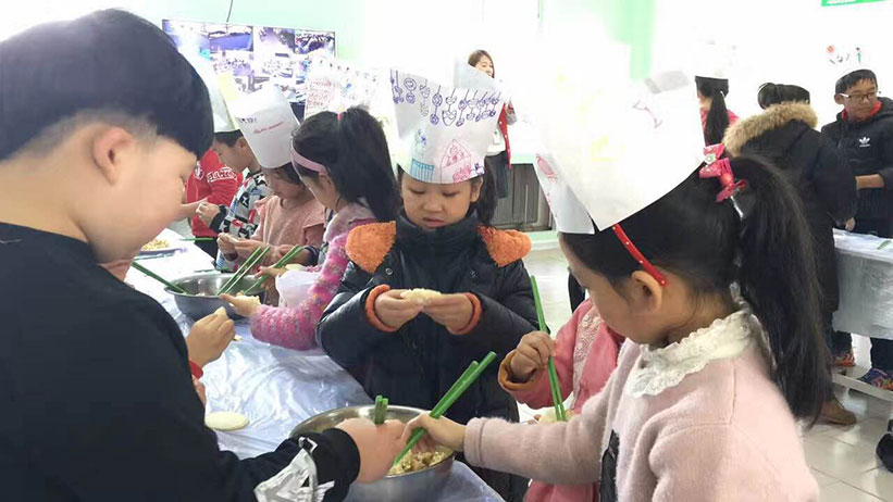 当孩子与人攀比家长怎么说,家长攀比怎么教育孩子