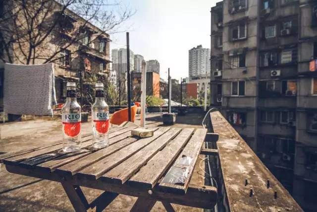 鎴愰兘钂告苯闈掑勾鏃呰垗,钂告苯鏃呰垗璞嗙摚