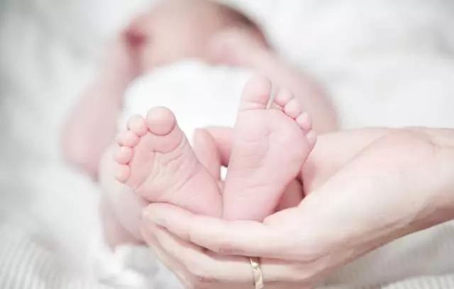 剖腹产对孕妇有多大伤害,剖腹产对孕妇好还是顺产好