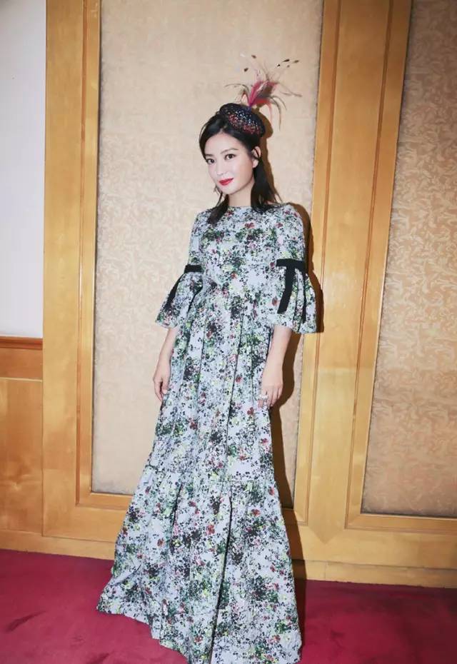 历年春晚服装,今年央视春晚服装