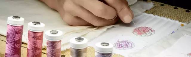 “范小胖”改名了?来不及甩肉的小长假,超显瘦的高级灰得配这些珠宝!