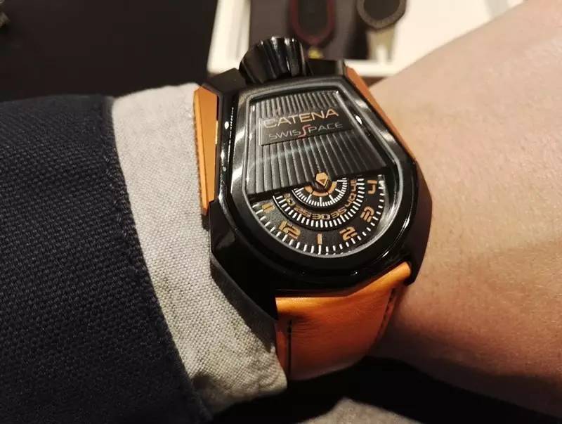 格拉夫巴塞尔钟表展,巴塞尔国际钟表展台