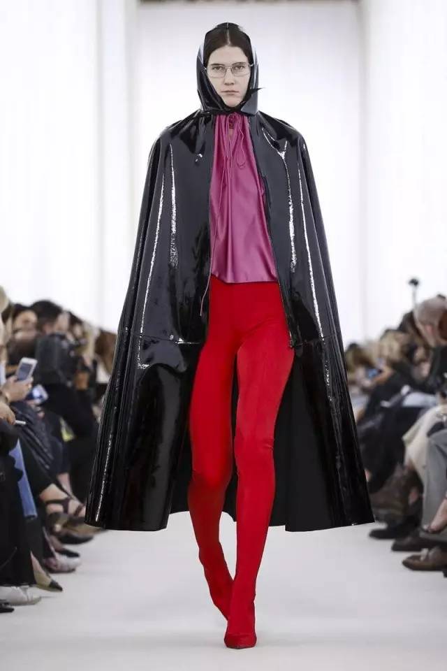 balenciaga真货对比,balenciaga烫钻牛仔真假