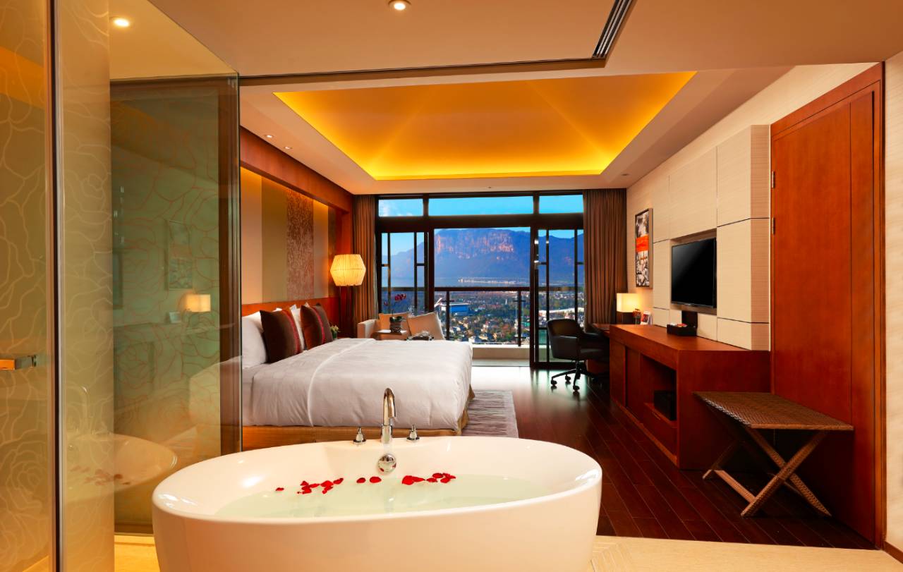 华邑温泉度假酒店,华邑县西南地区酒店