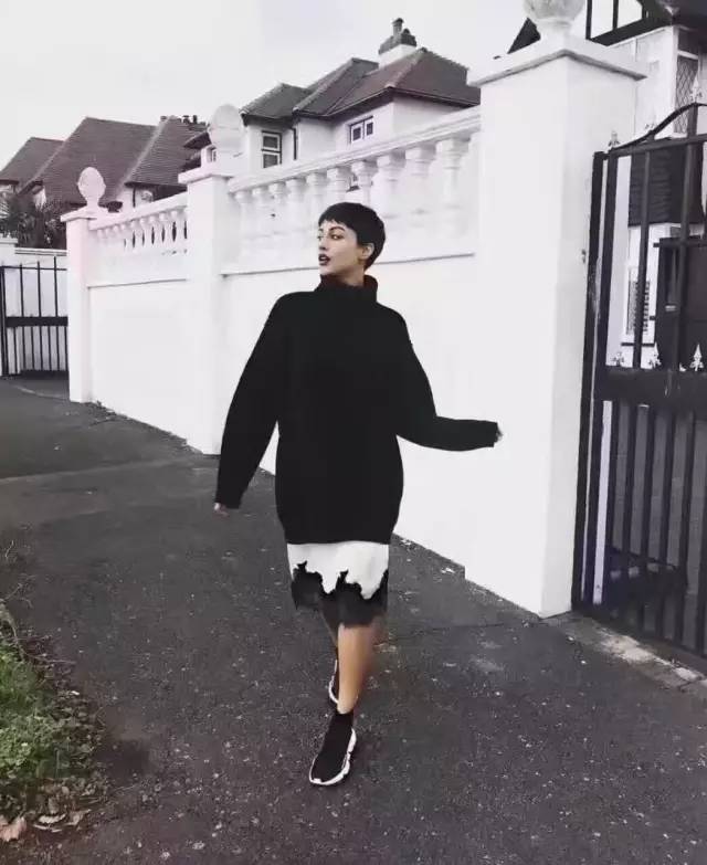 balenciaga真货对比,balenciaga烫钻牛仔真假