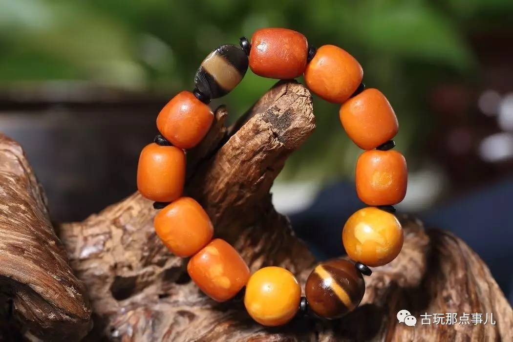 烤色蜜蜡和老蜜蜡的鉴别,老蜜蜡的鉴别方法和图片