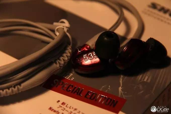 烧友评测｜听见一抹骚红：ShureSE535ltd红色特别版开箱