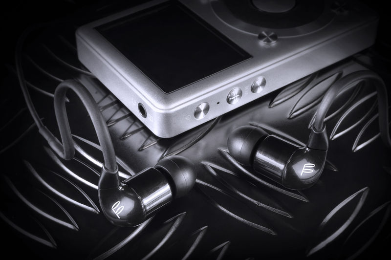 怎么样才算低音,怎么判断耳机低音好坏